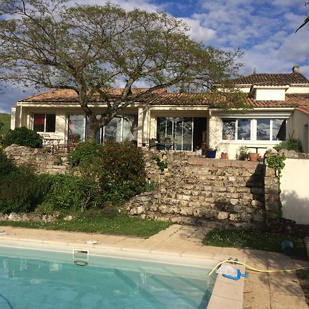 مبيت وإفطار Branne  Les 4 Elements St Emilion المظهر الخارجي الصورة